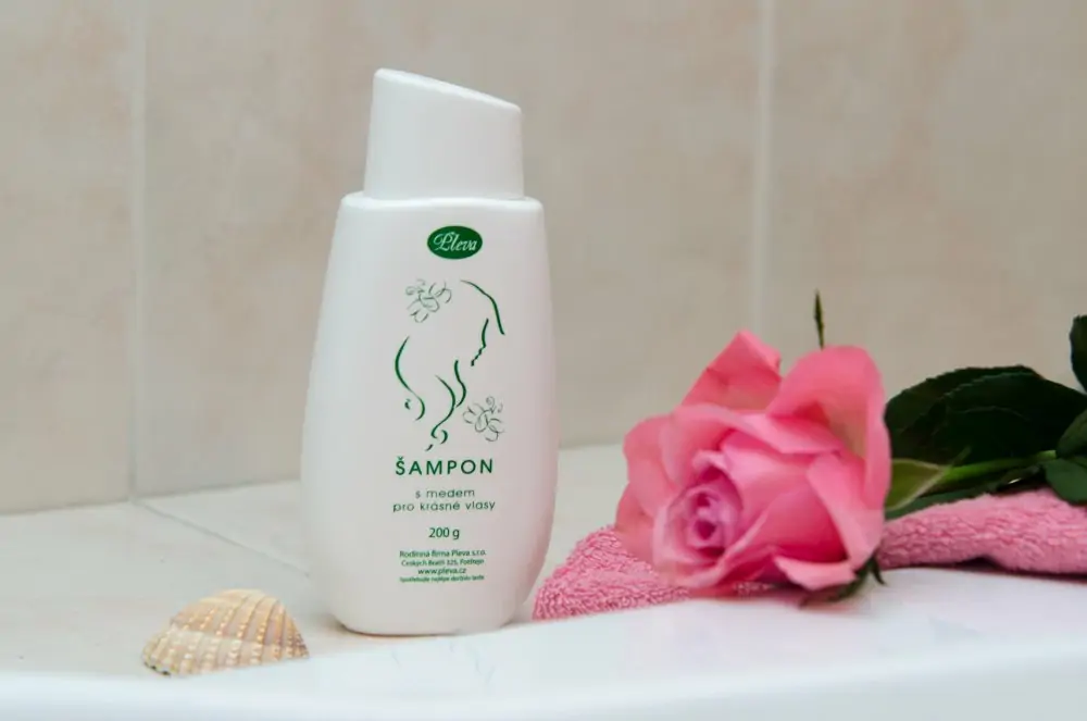 Šampon s medem pro krásné vlasy